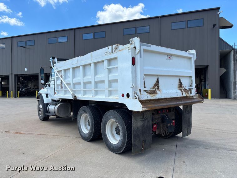 image for item FC1691 2010 International 7500 dump truck
