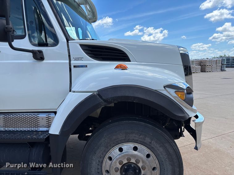 image for item FC1691 2010 International 7500 dump truck
