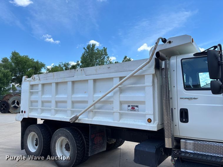 image for item FC1691 2010 International 7500 dump truck