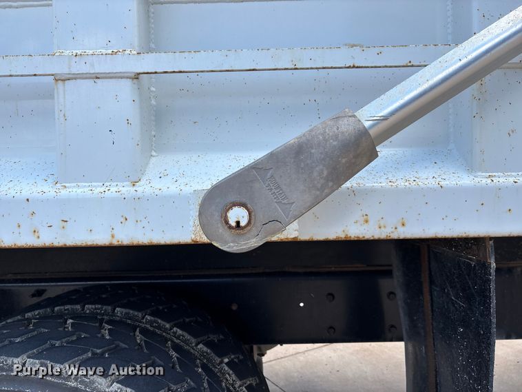 image for item FC1691 2010 International 7500 dump truck