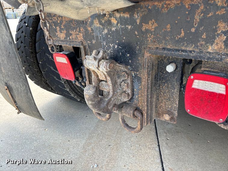 image for item FC1691 2010 International 7500 dump truck