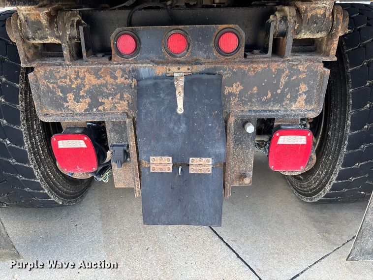 image for item FC1691 2010 International 7500 dump truck