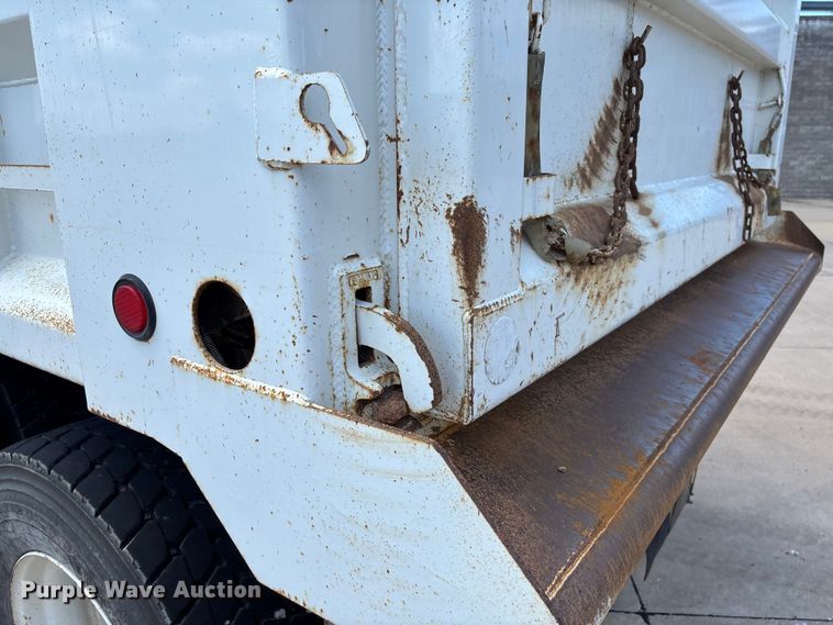 image for item FC1691 2010 International 7500 dump truck