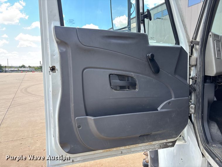 image for item FC1691 2010 International 7500 dump truck
