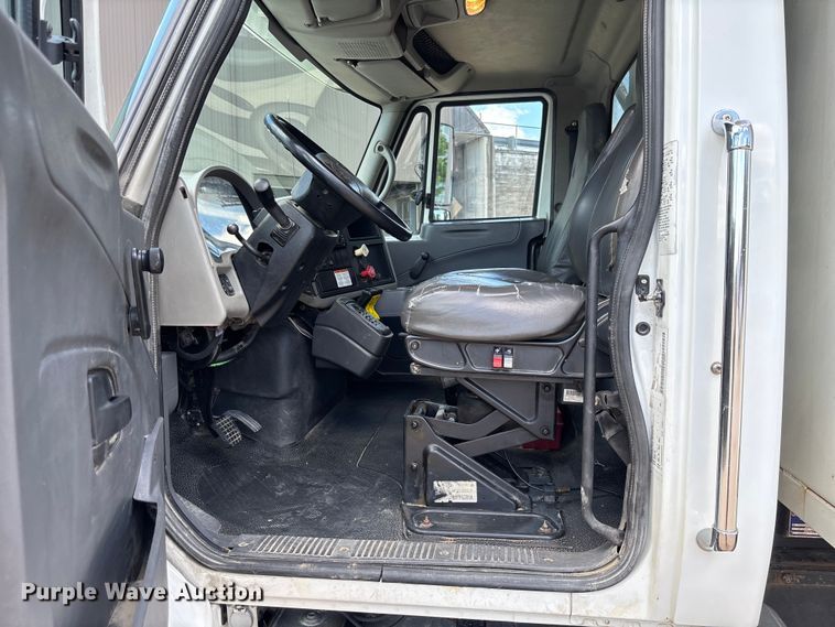 image for item FC1691 2010 International 7500 dump truck