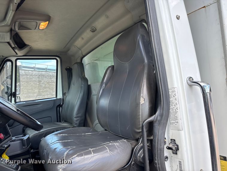image for item FC1691 2010 International 7500 dump truck
