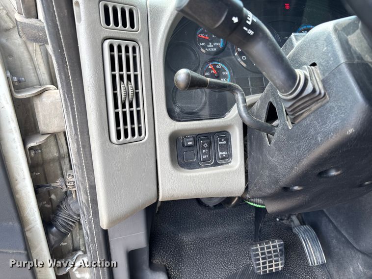 image for item FC1691 2010 International 7500 dump truck