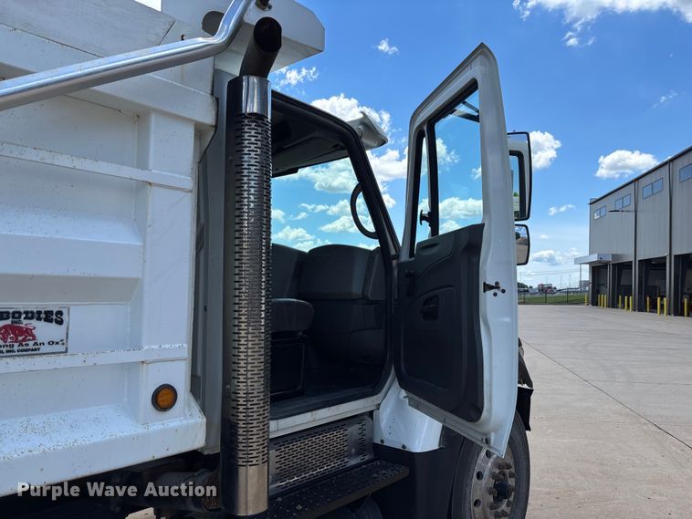 image for item FC1691 2010 International 7500 dump truck