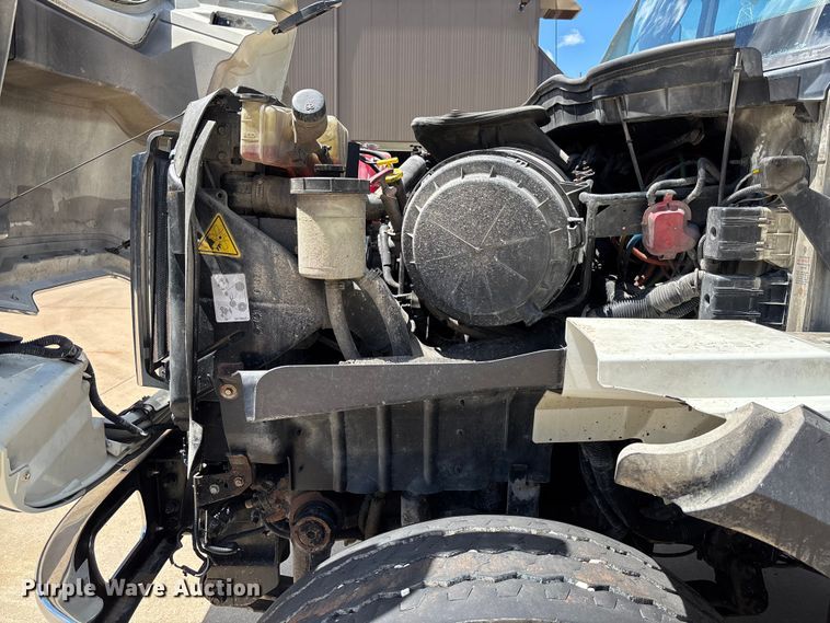 image for item FC1691 2010 International 7500 dump truck