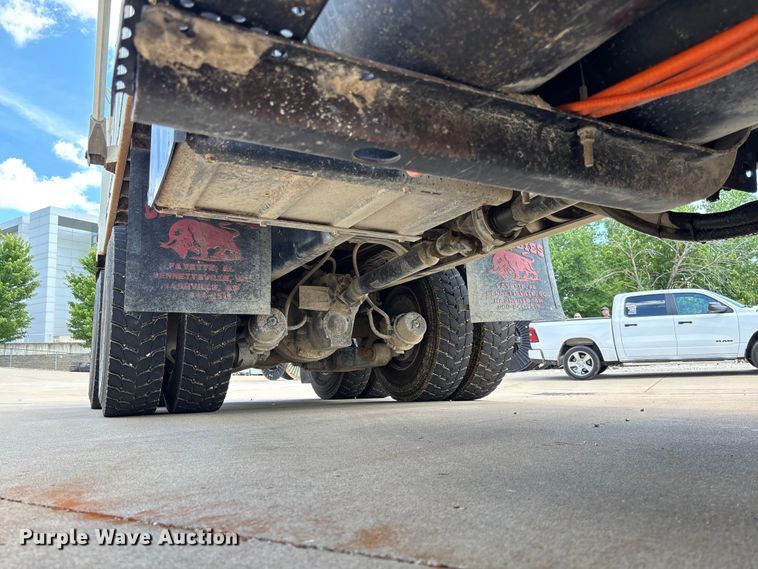 image for item FC1691 2010 International 7500 dump truck