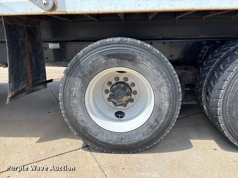 image for item FC1691 2010 International 7500 dump truck