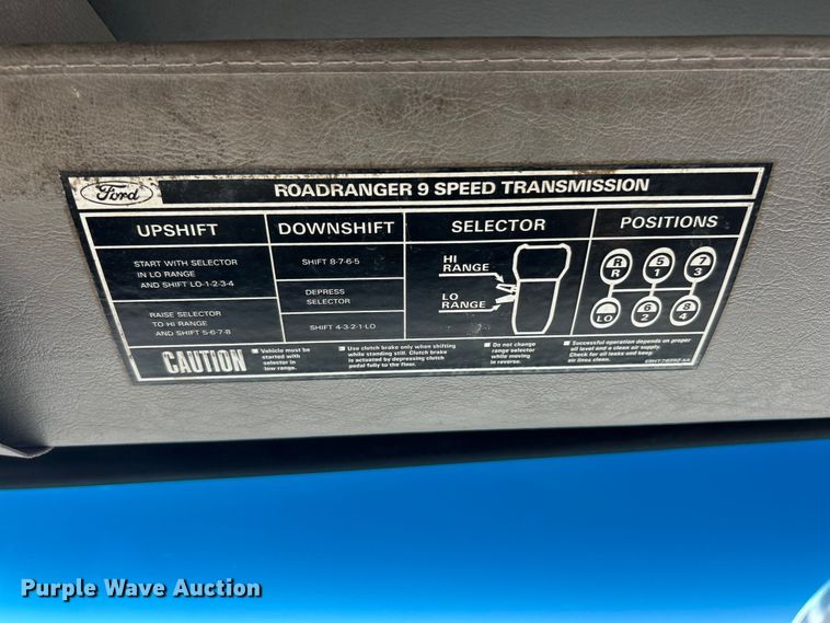 image for item FC2763 1998 Ford LT8513 water truck