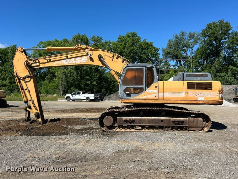 image for item FC2770 2004 Case CX330 excavator