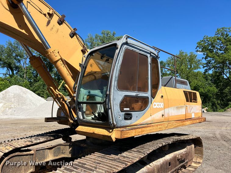 image for item FC2770 2004 Case CX330 excavator
