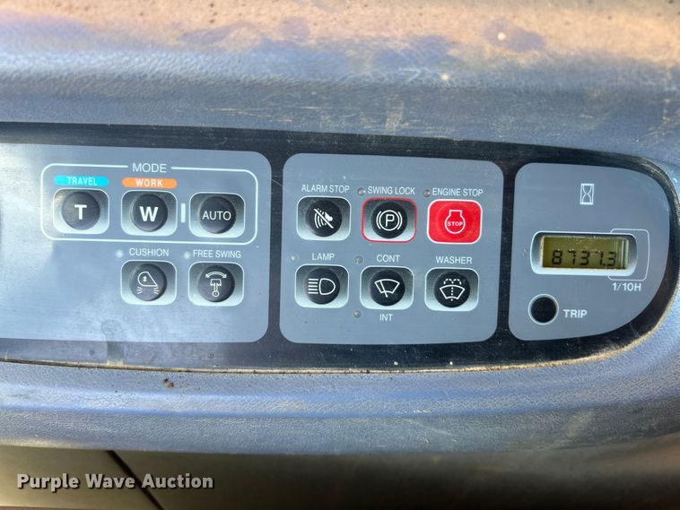 image for item FC2770 2004 Case CX330 excavator