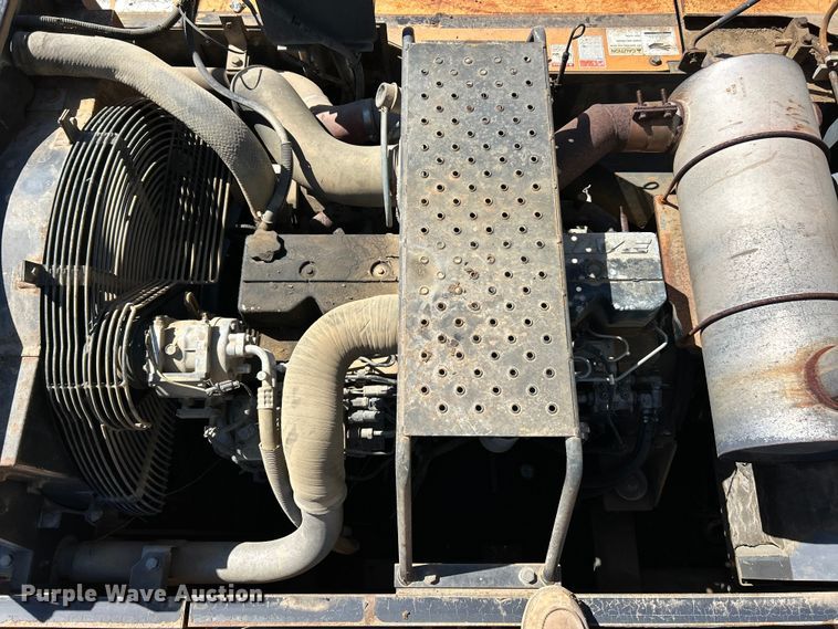 image for item FC2770 2004 Case CX330 excavator