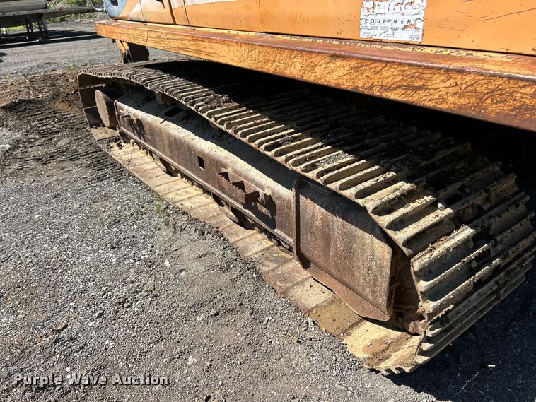 image for item FC2770 2004 Case CX330 excavator