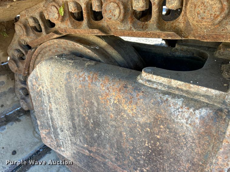 image for item FC2770 2004 Case CX330 excavator