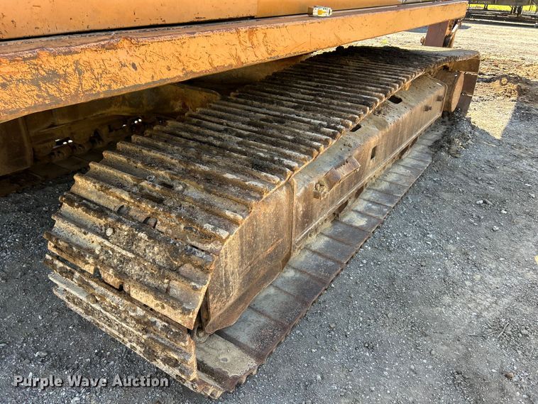 image for item FC2770 2004 Case CX330 excavator