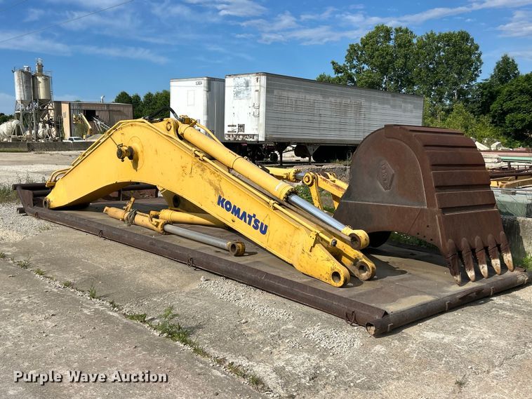 image for item FC2777 Komatsu excavator boom