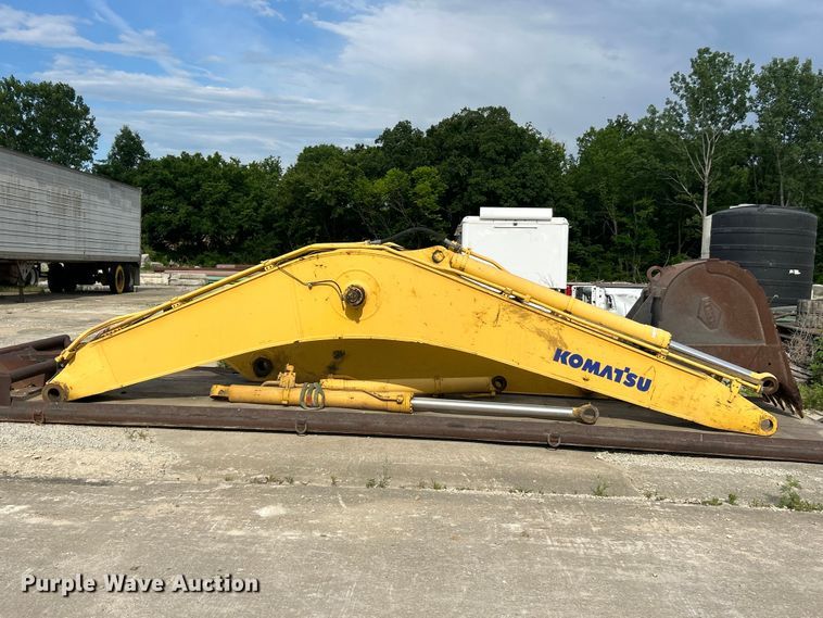 image for item FC2777 Komatsu excavator boom