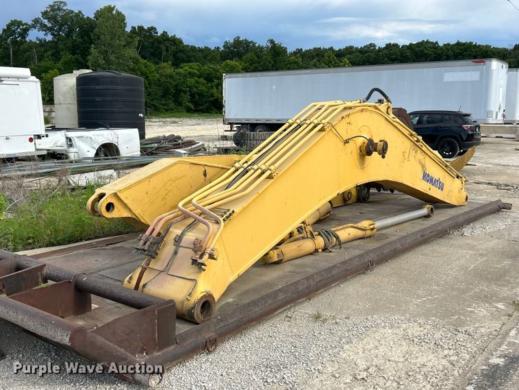image for item FC2777 Komatsu excavator boom