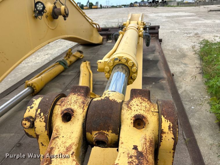 image for item FC2777 Komatsu excavator boom