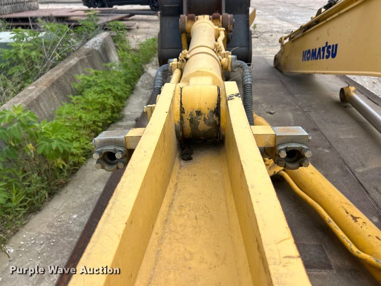 image for item FC2777 Komatsu excavator boom