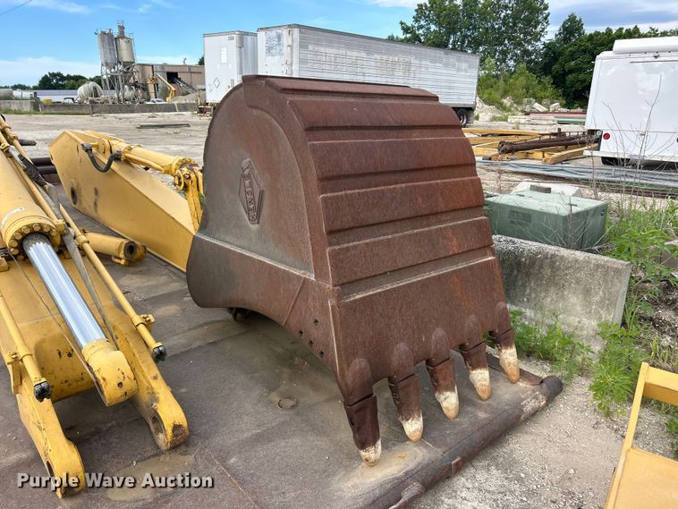 image for item FC2777 Komatsu excavator boom