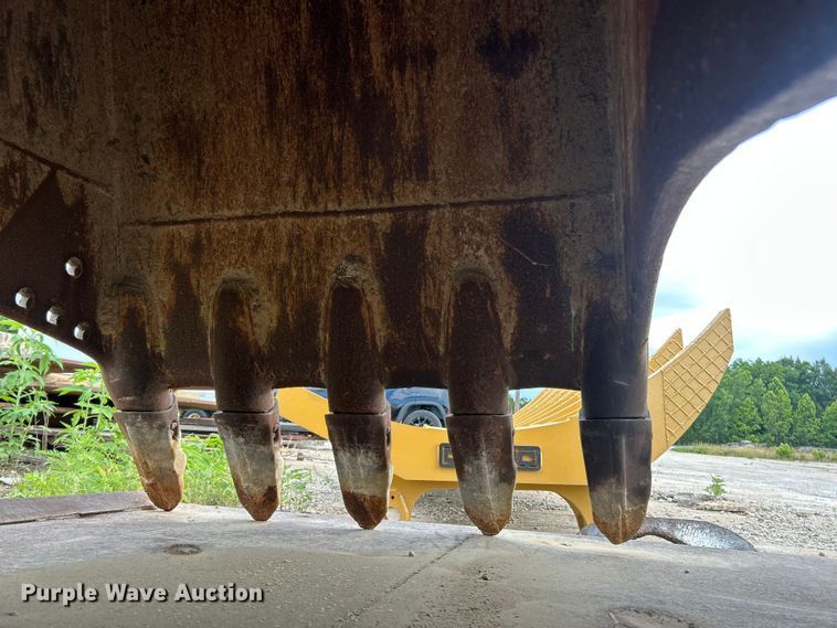 image for item FC2777 Komatsu excavator boom