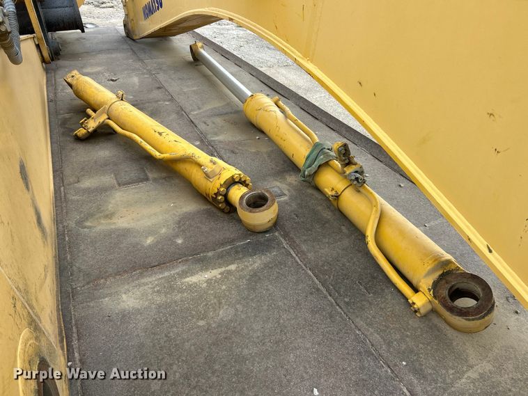 image for item FC2777 Komatsu excavator boom