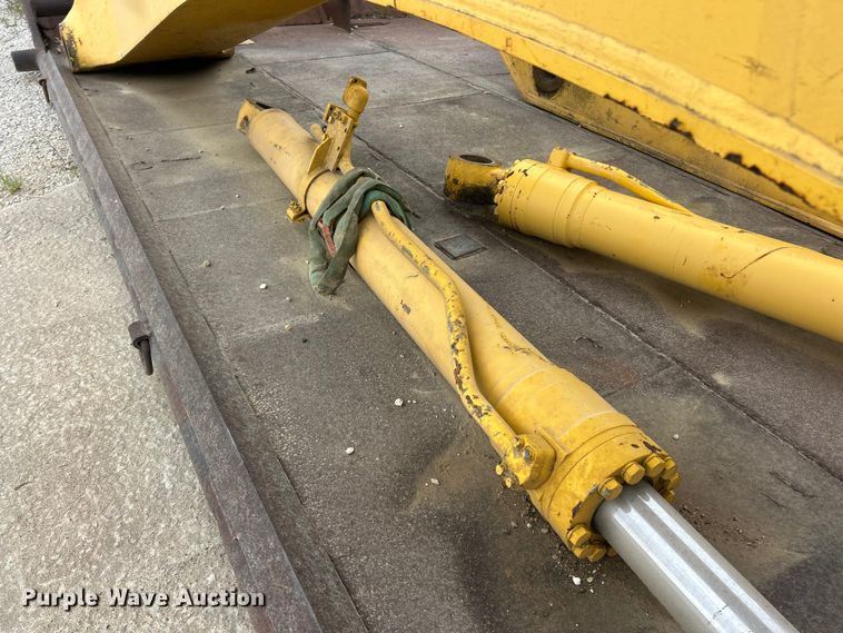 image for item FC2777 Komatsu excavator boom