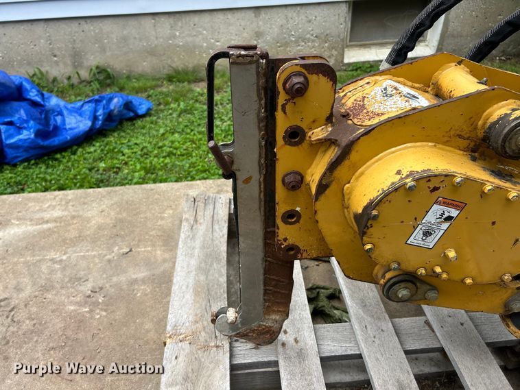 image for item FC2778 2018 Vermeer SPX25 vibratory cable plow