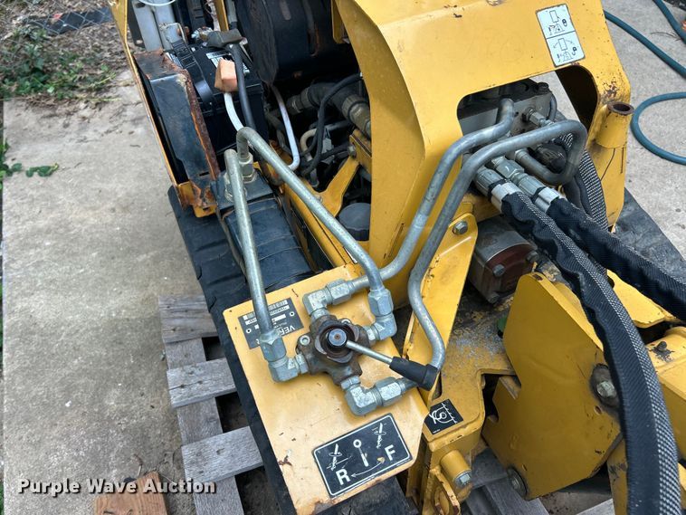 image for item FC2778 2018 Vermeer SPX25 vibratory cable plow