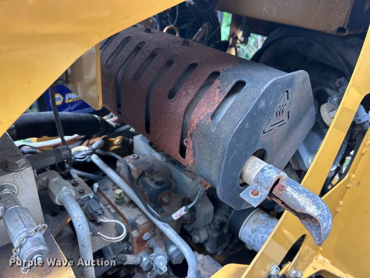 image for item FC2778 2018 Vermeer SPX25 vibratory cable plow