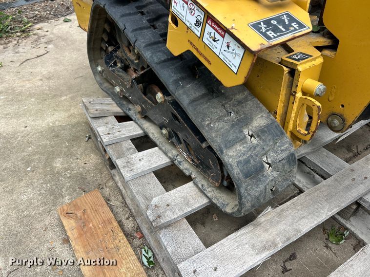 image for item FC2778 2018 Vermeer SPX25 vibratory cable plow