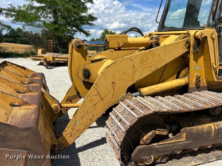 image for item FC2781 1995 Caterpillar 953B track loader