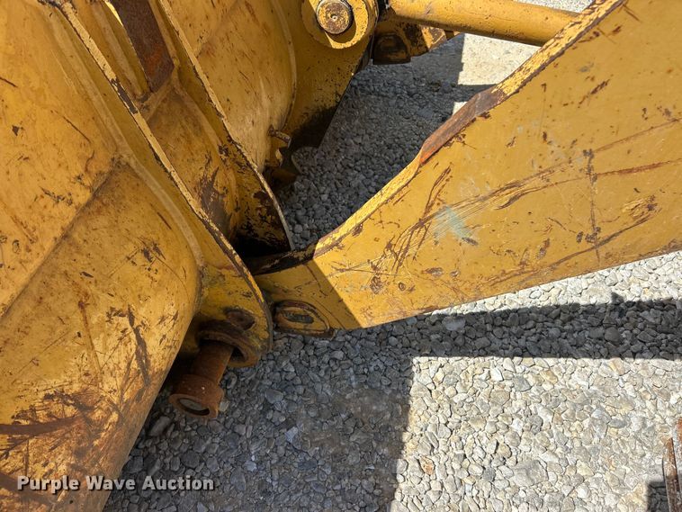image for item FC2781 1995 Caterpillar 953B track loader