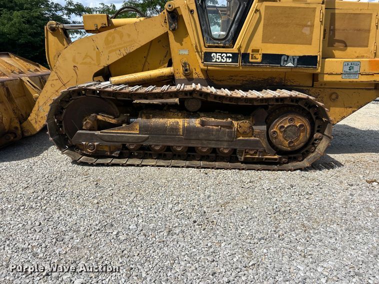 image for item FC2781 1995 Caterpillar 953B track loader