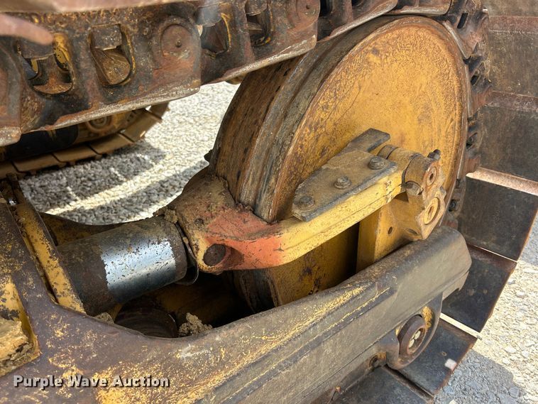 image for item FC2781 1995 Caterpillar 953B track loader