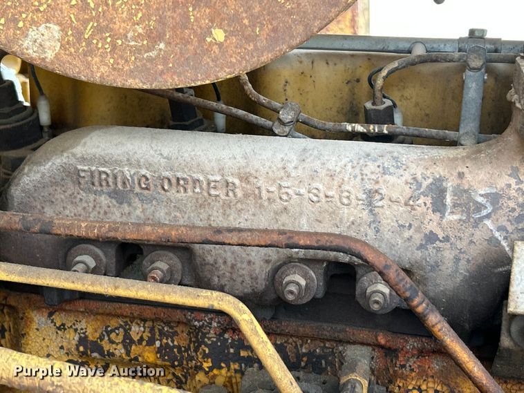 image for item FC2785 1977 Caterpillar D5 pipelayer