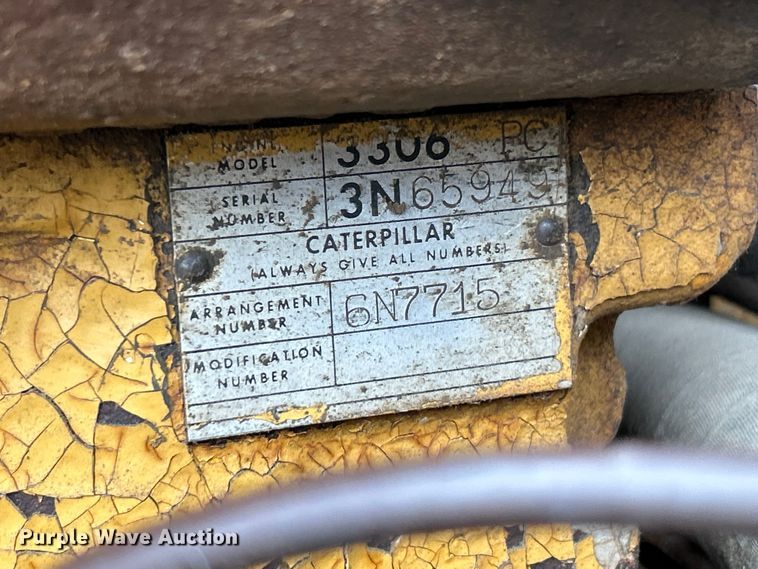 image for item FC2785 1977 Caterpillar D5 pipelayer