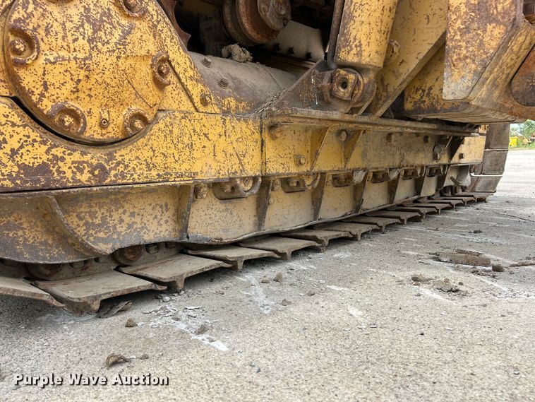 image for item FC2785 1977 Caterpillar D5 pipelayer