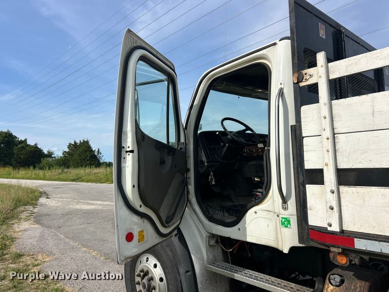 image for item FC2799 2011 Freightliner Business Class M2 flatbed truck