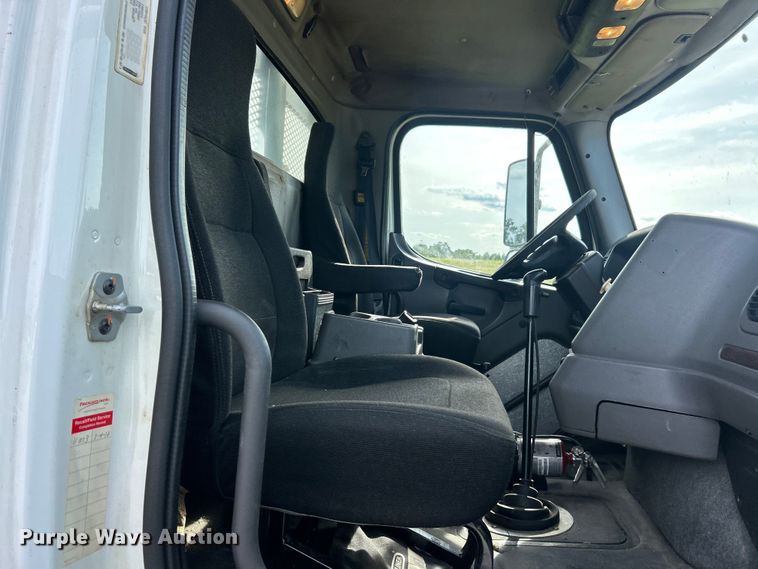 image for item FC2799 2011 Freightliner Business Class M2 flatbed truck