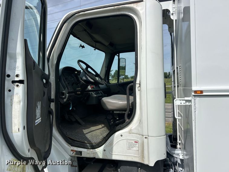 image for item FC2805 2014 Freightliner Business Class M2 utility / service truck