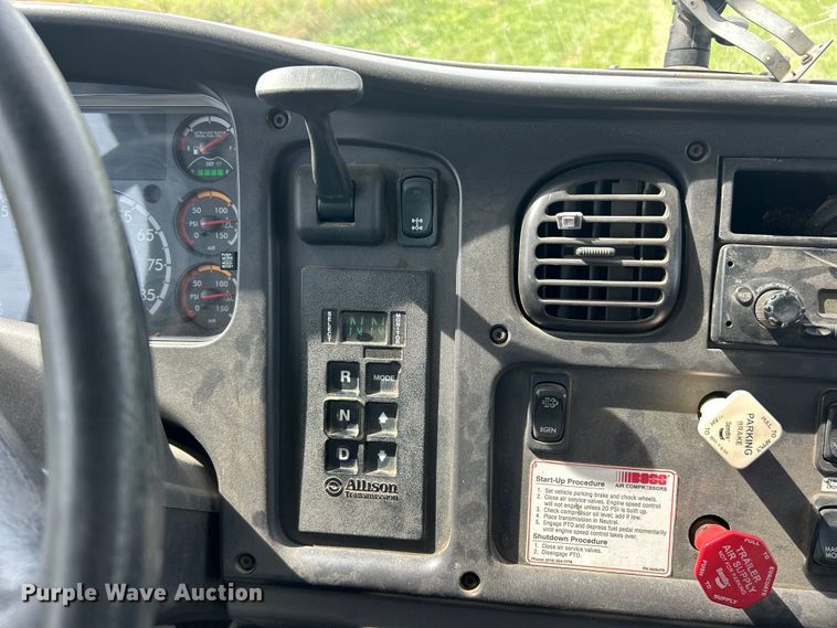 image for item FC2805 2014 Freightliner Business Class M2 utility / service truck