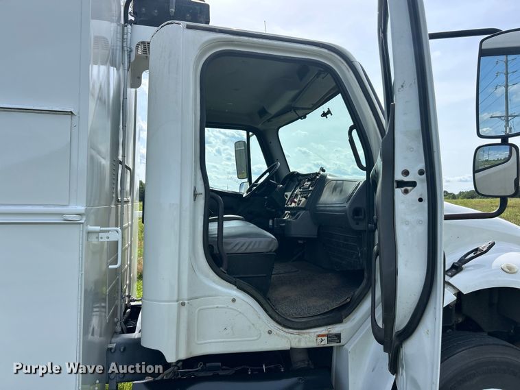 image for item FC2805 2014 Freightliner Business Class M2 utility / service truck