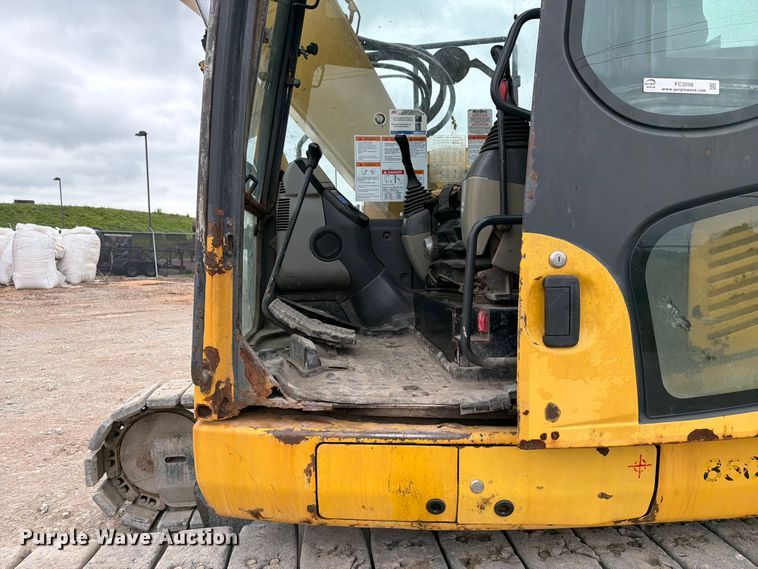 image for item FC3098 2018 Komatsu PC138USLC excavator