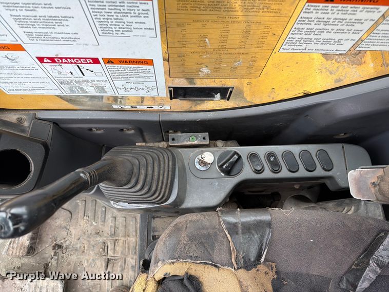 image for item FC3098 2018 Komatsu PC138USLC excavator